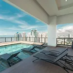 Deluxe Condo Suite 1BR with City View